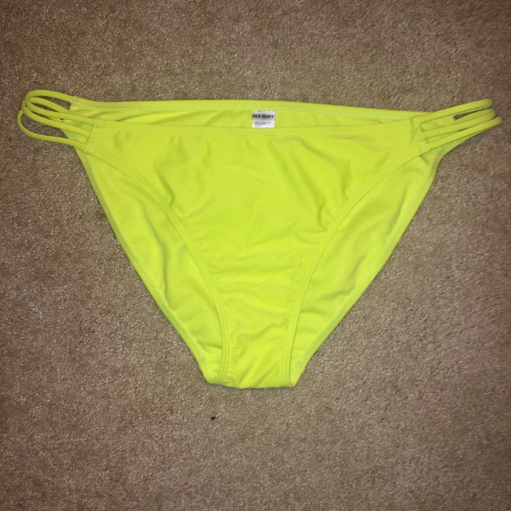 Old Navy bikini bottoms, brand new never worn.